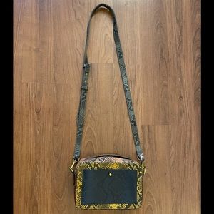 Madewell Transport Camera Bag - Multicolor snake